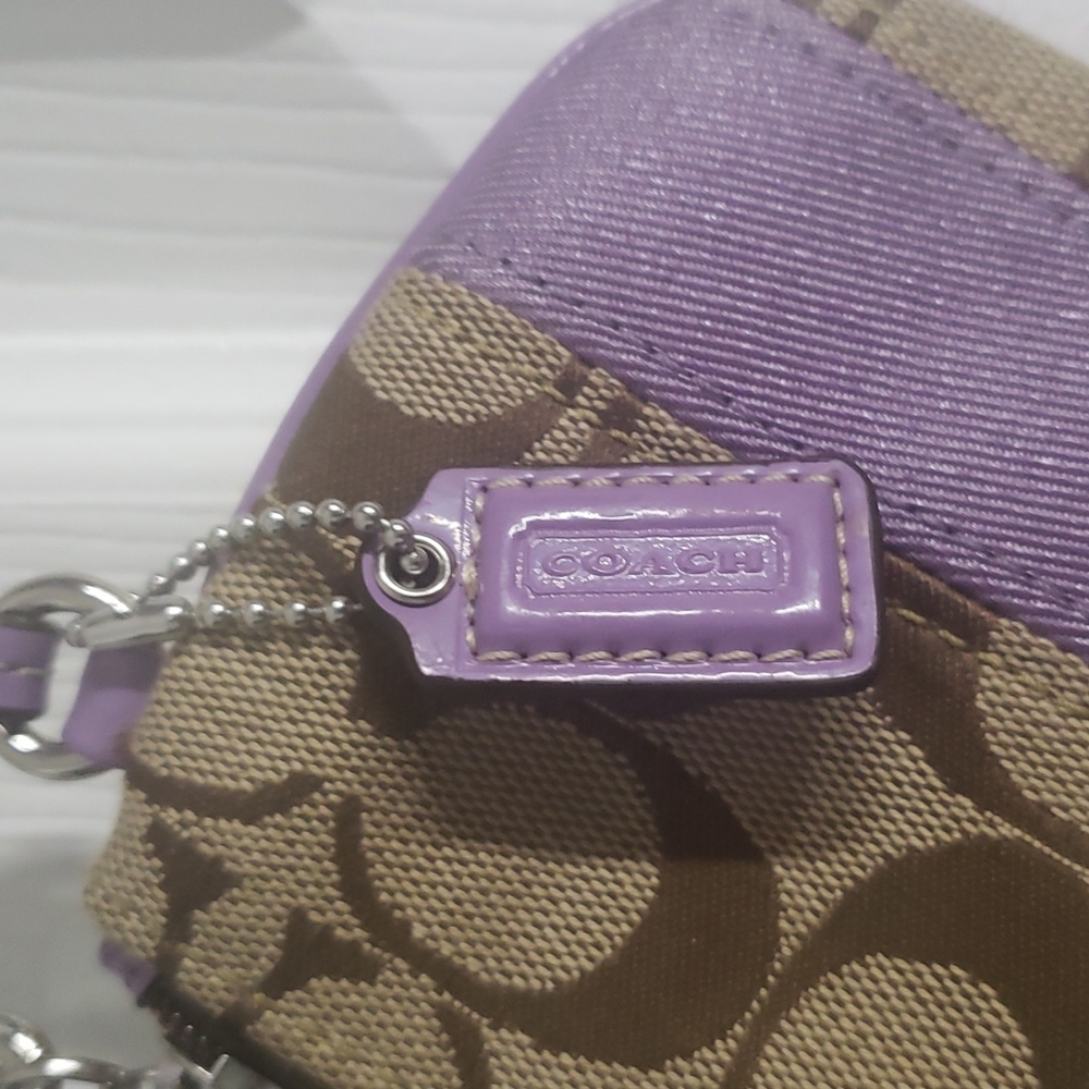 Coach Wristlet - Picture 2 of 5